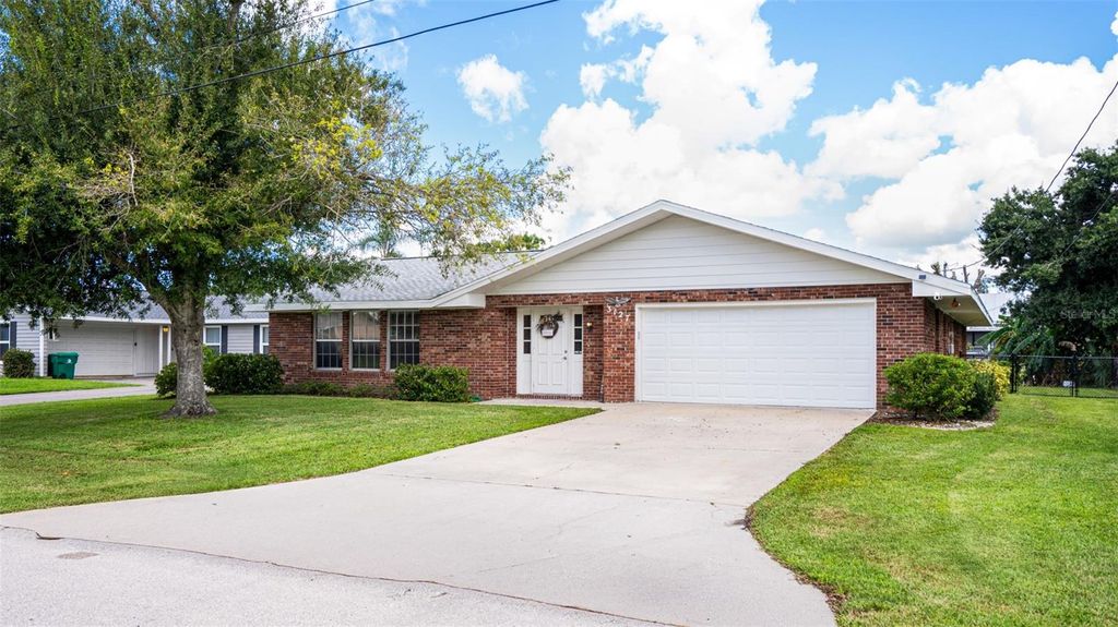 Photo of 3127 Shannon Drive, Punta Gorda, FL 33950 (MLS # TB8495231)