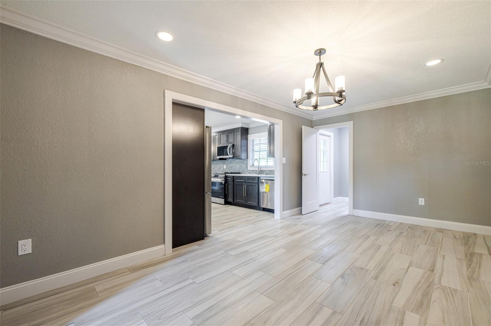 WYCHEWOOD SHORES - Residential