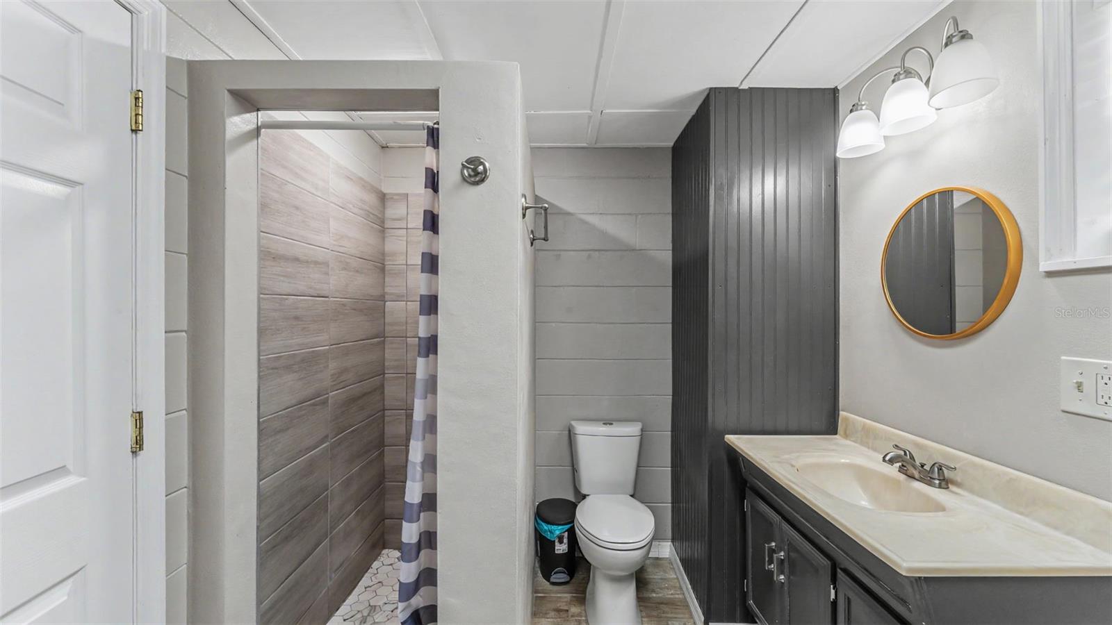 LAKEVIEW PLACE SUB - Residential