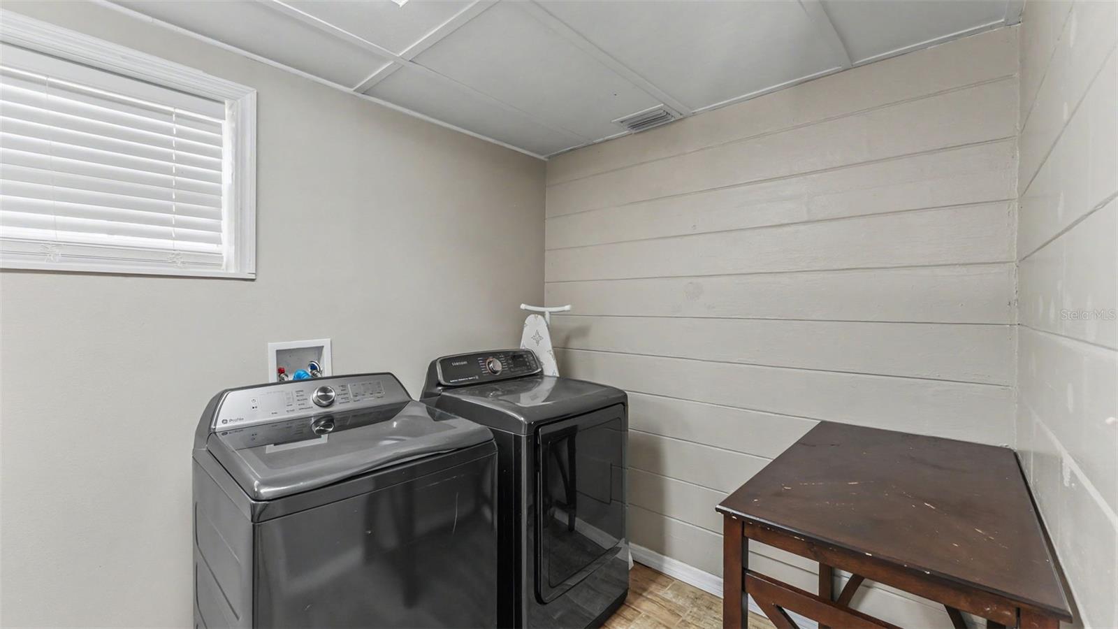 LAKEVIEW PLACE SUB - Residential