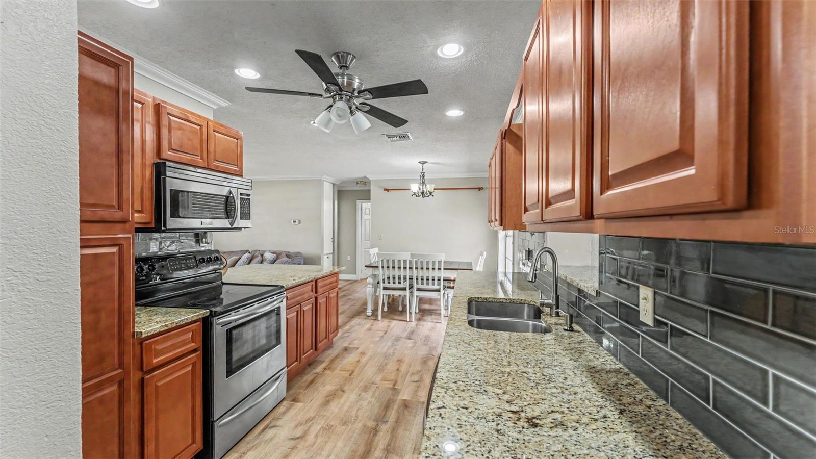LAKEVIEW PLACE SUB - Residential