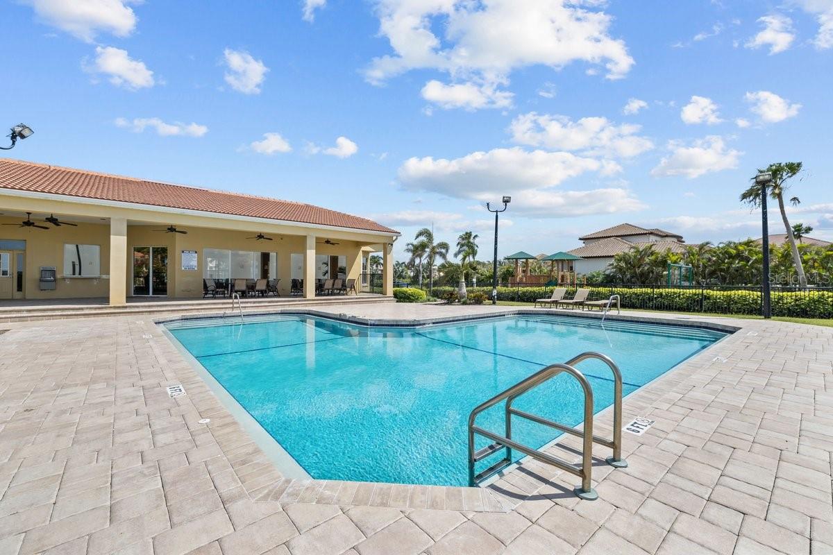 FLAT ISLAND - Residential