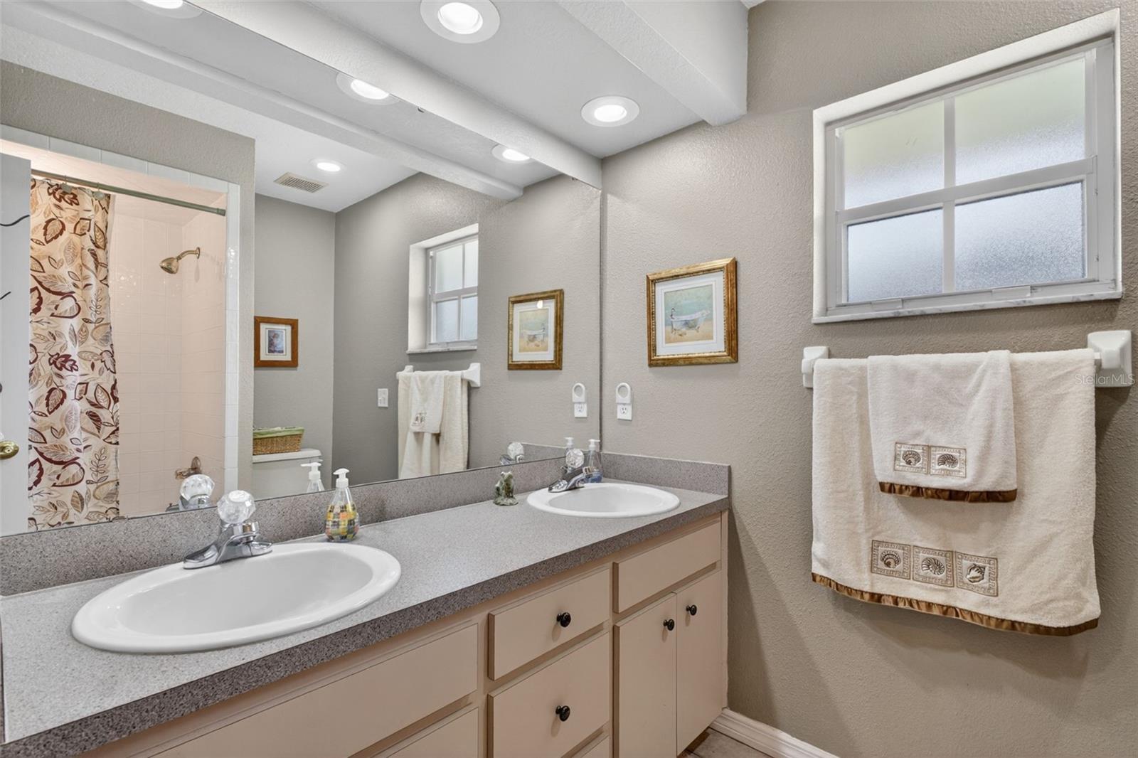 SUMMIT RIDGE UNIT TWO ADD - Residential