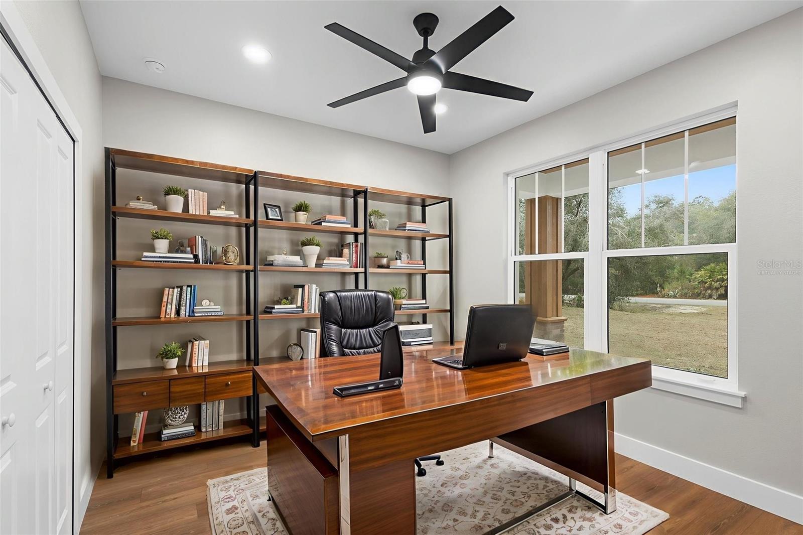 ROYAL TRAILS UNIT 01 - Residential