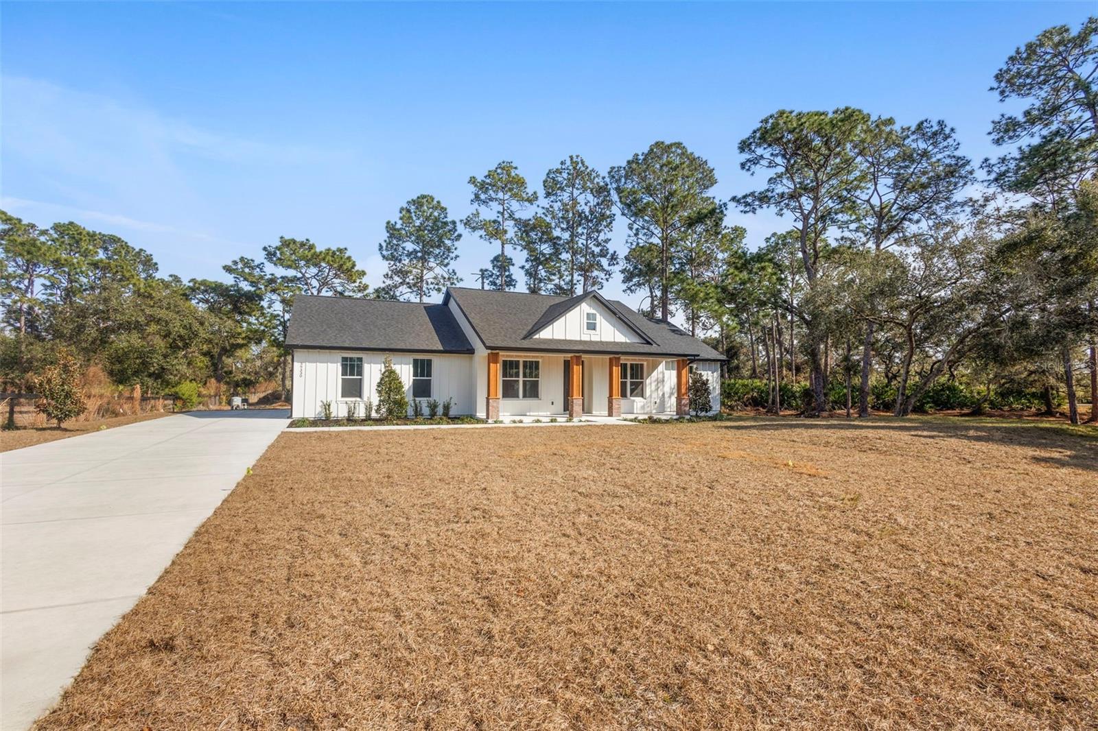 ROYAL TRAILS UNIT 01 - Residential