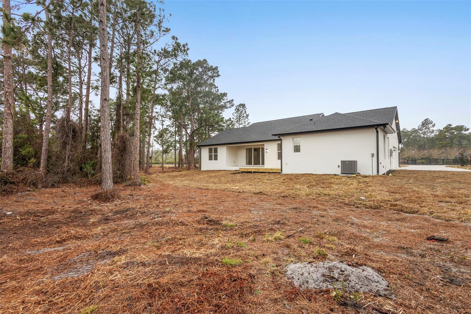 ROYAL TRAILS UNIT 01 - Residential