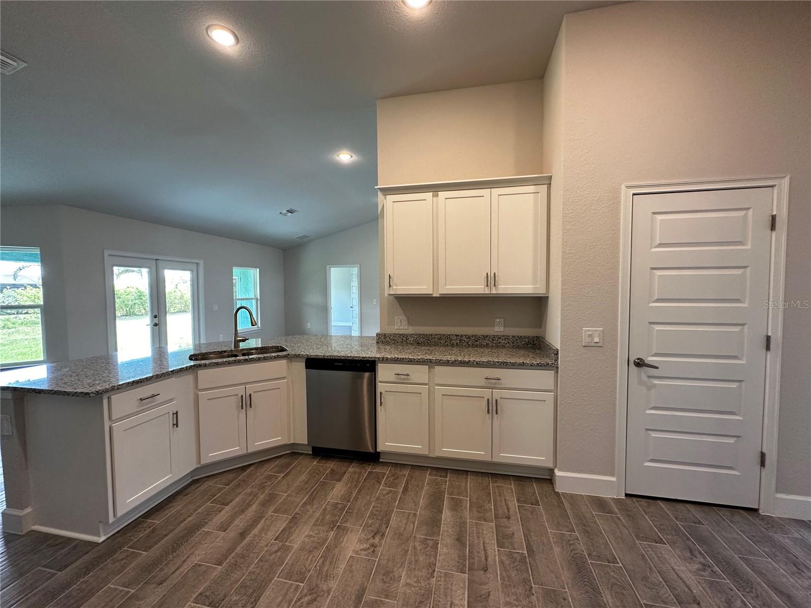 ROTONDA WEST LONG MEADOW - Residential