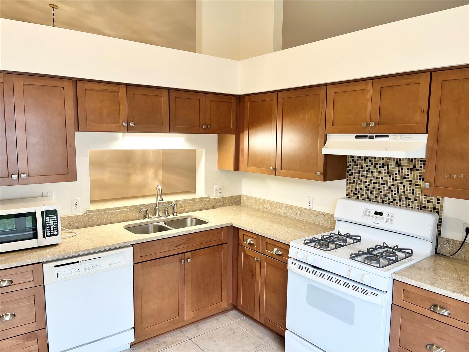 VENTURA RESERVE PH 01 - Residential