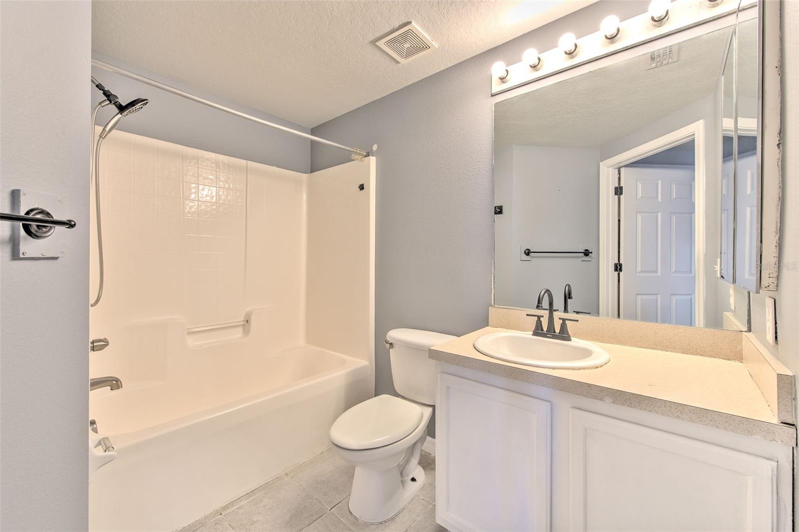 VILLAGES OF BLOOMINGDALE CONDO - Residential