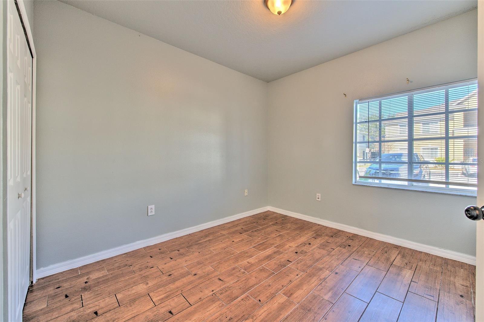 VILLAGES OF BLOOMINGDALE CONDO - Residential