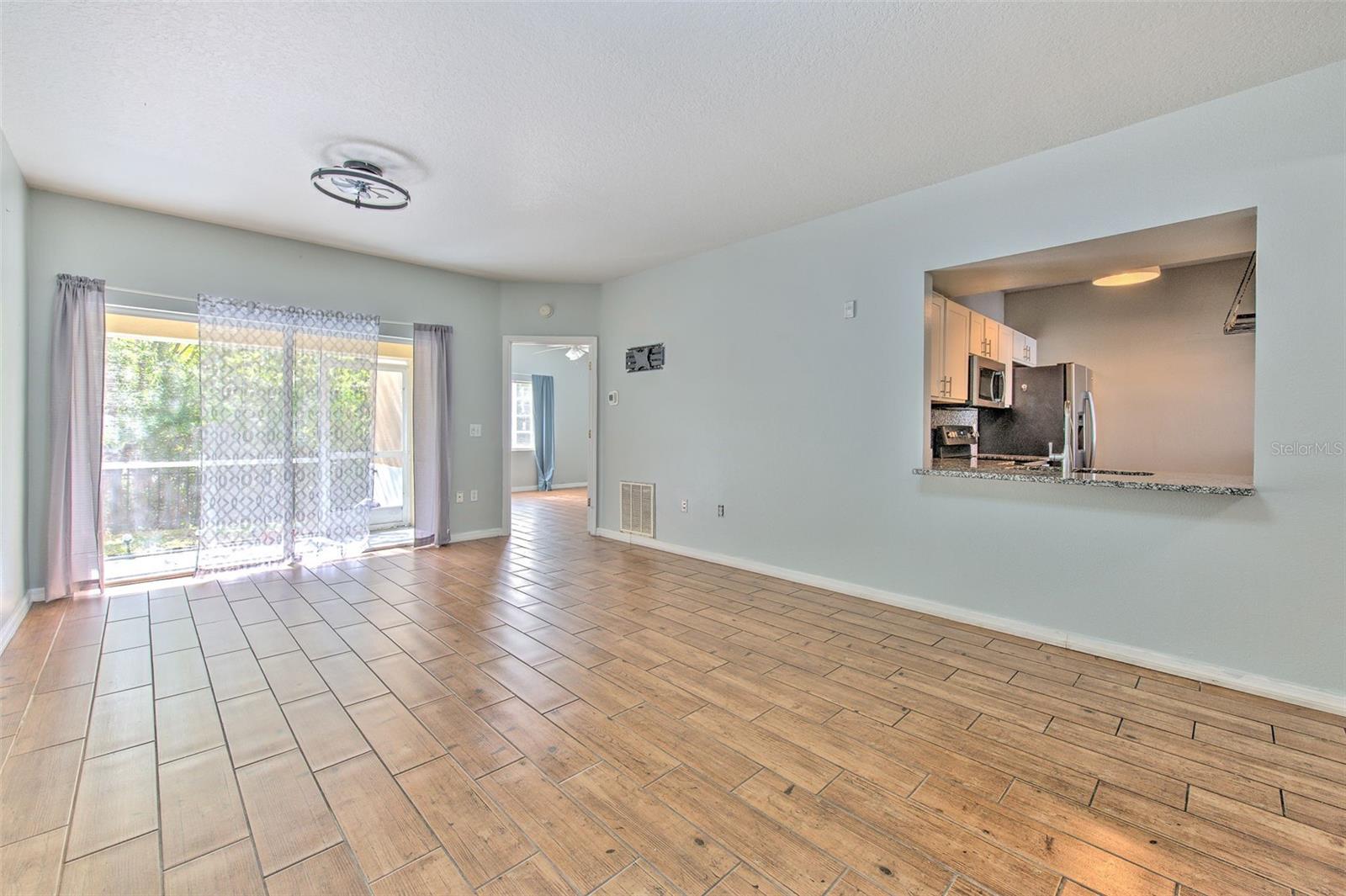 VILLAGES OF BLOOMINGDALE CONDO - Residential