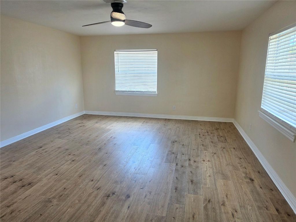 Photo of 100 Alachua Drive, Winter Haven, FL 33884 (MLS # B4902232)