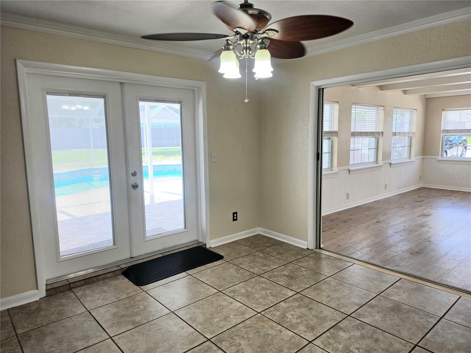 ELOISE WOODS LAKE MARIAM UNIT - Residential