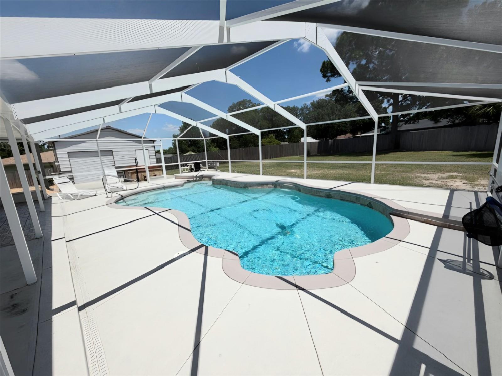 ELOISE WOODS LAKE MARIAM UNIT - Residential