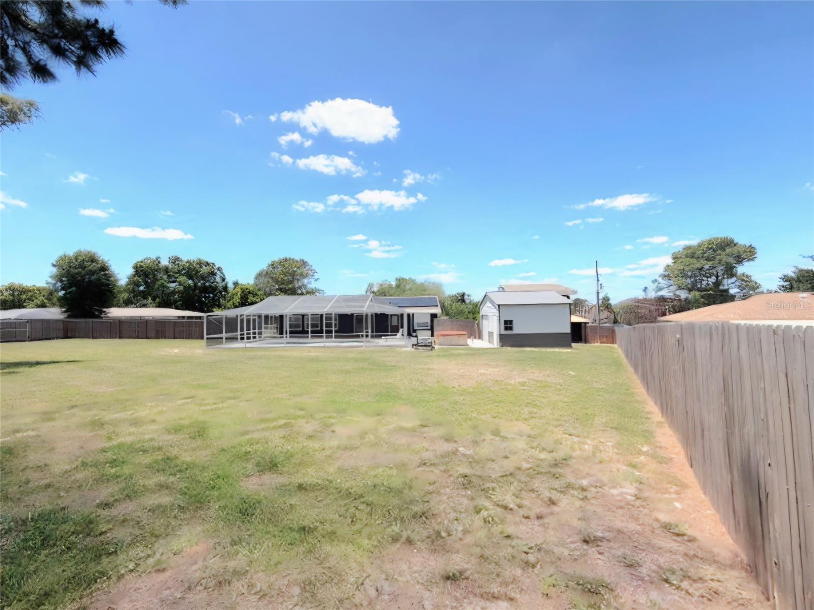 ELOISE WOODS LAKE MARIAM UNIT - Residential