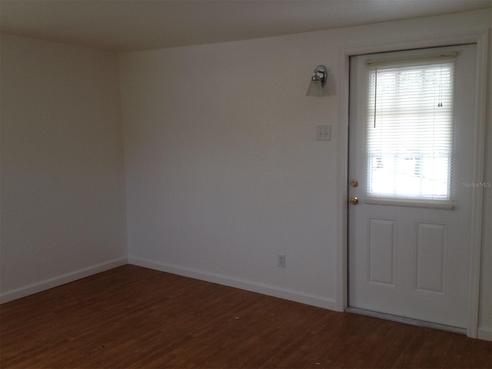 ELOISE WOODS LAKE MARIAM UNIT - Residential