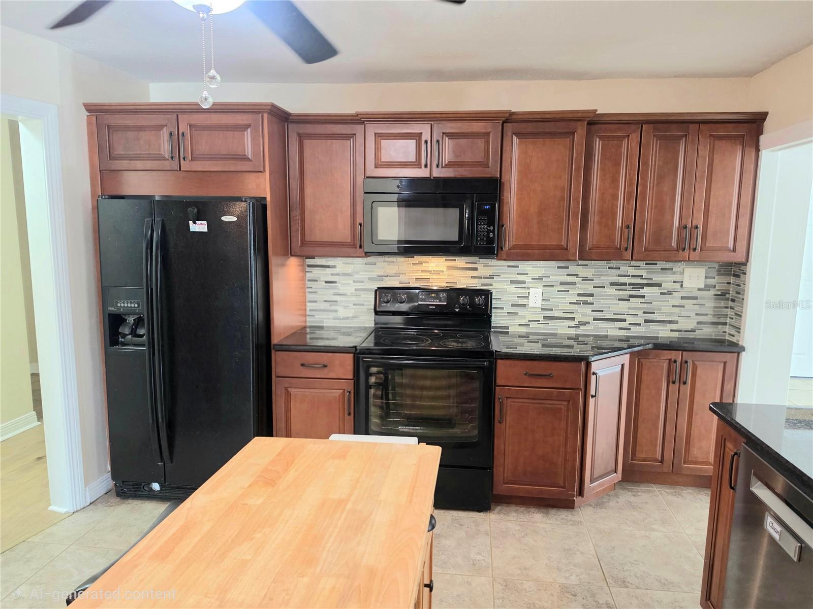 ELOISE WOODS LAKE MARIAM UNIT - Residential