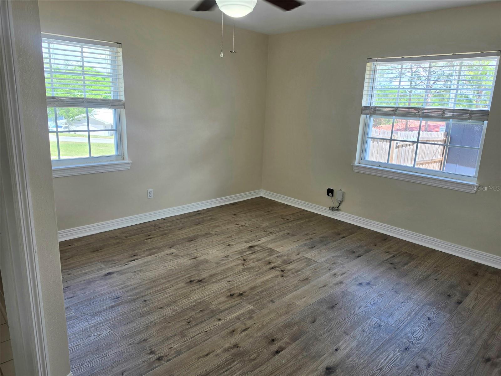 ELOISE WOODS LAKE MARIAM UNIT - Residential