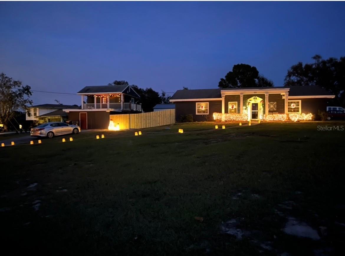 ELOISE WOODS LAKE MARIAM UNIT - Residential
