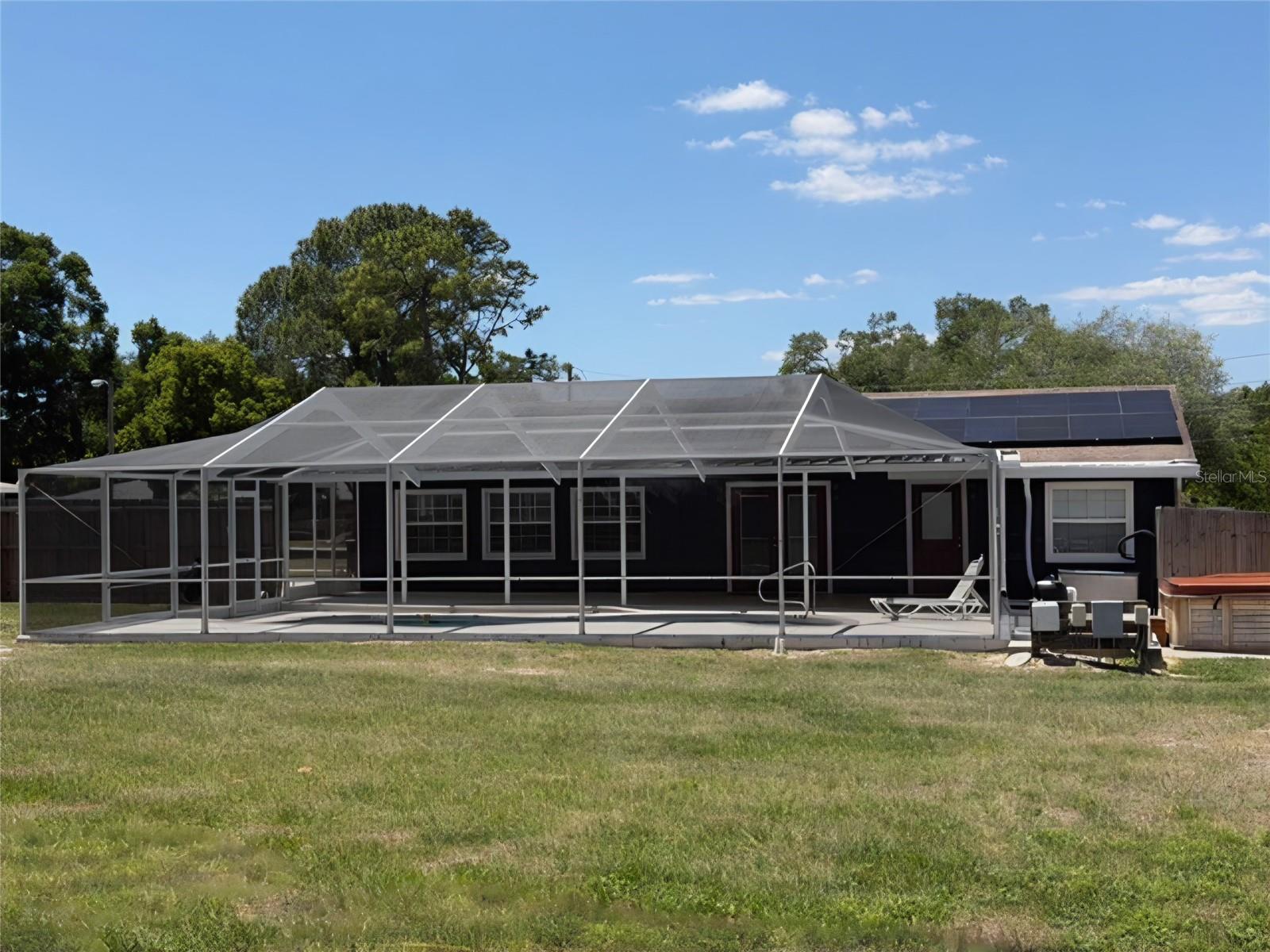 ELOISE WOODS LAKE MARIAM UNIT - Residential