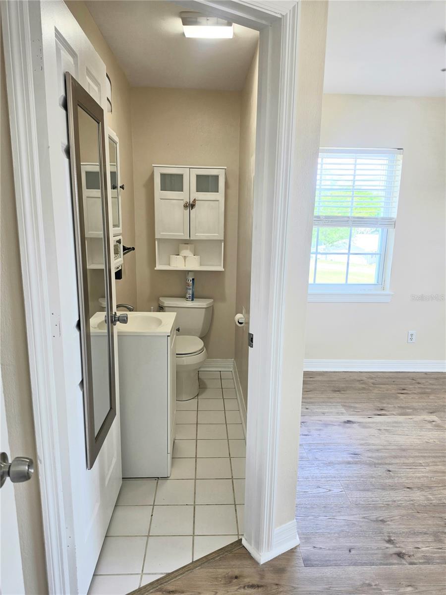 ELOISE WOODS LAKE MARIAM UNIT - Residential