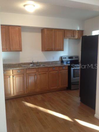 ELOISE WOODS LAKE MARIAM UNIT - Residential
