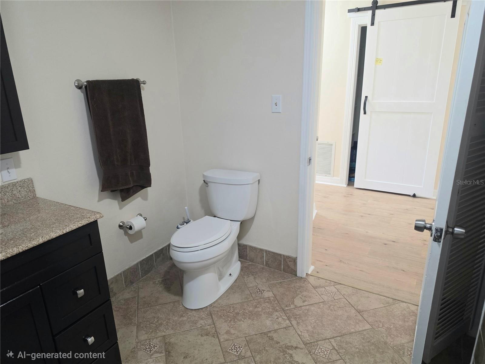 ELOISE WOODS LAKE MARIAM UNIT - Residential