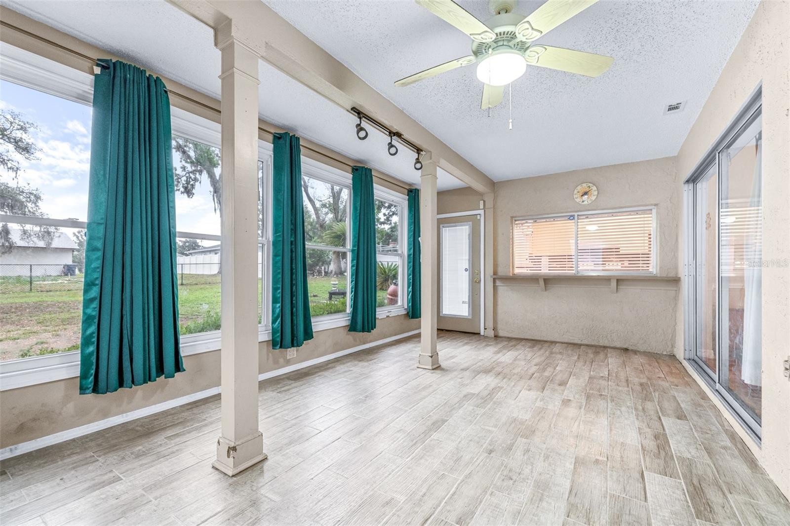 SPRING HILL UNIT 21 - Residential
