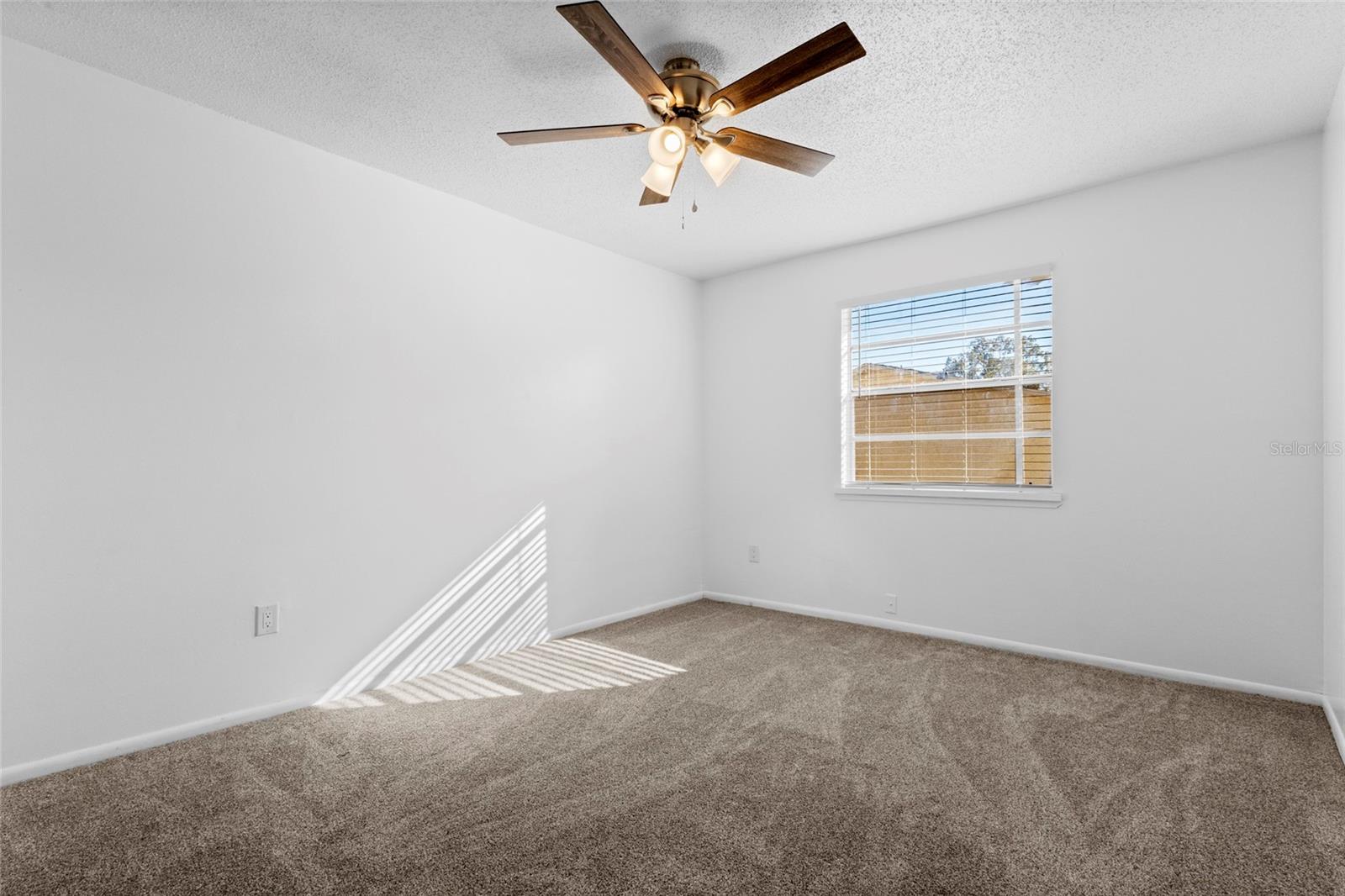 THE GREENS OF TOWNN COUNTRY - Residential