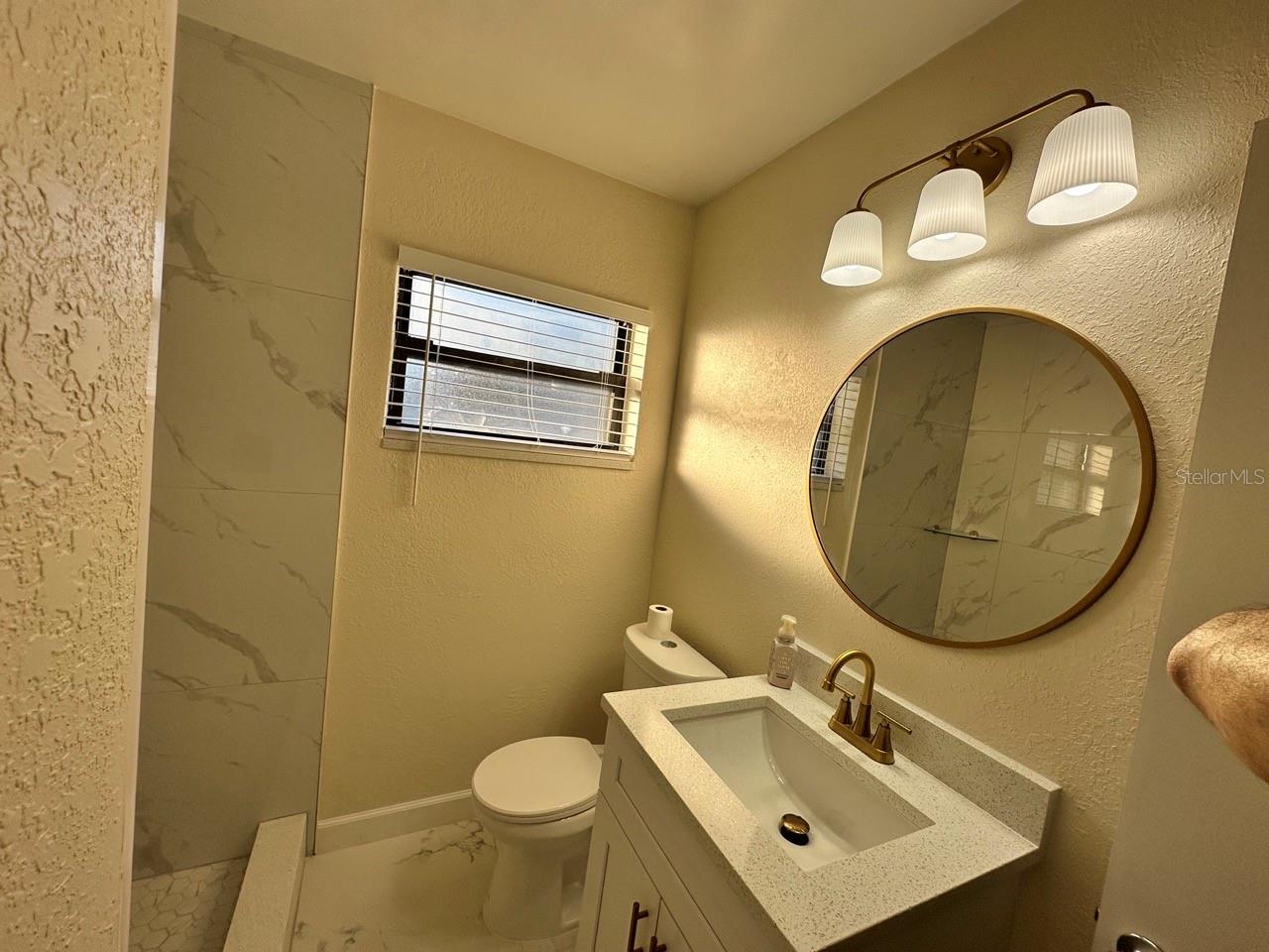 LAKE MARY MANOR - Residential Lease