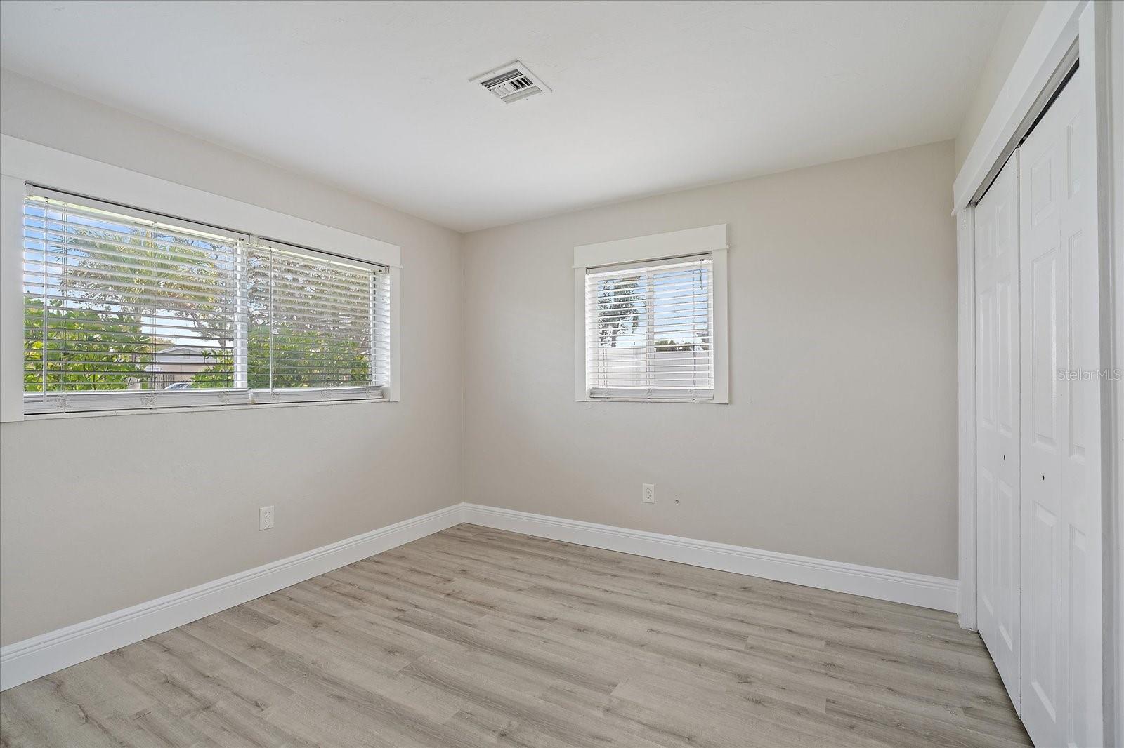 SOUTH GATE - Residential