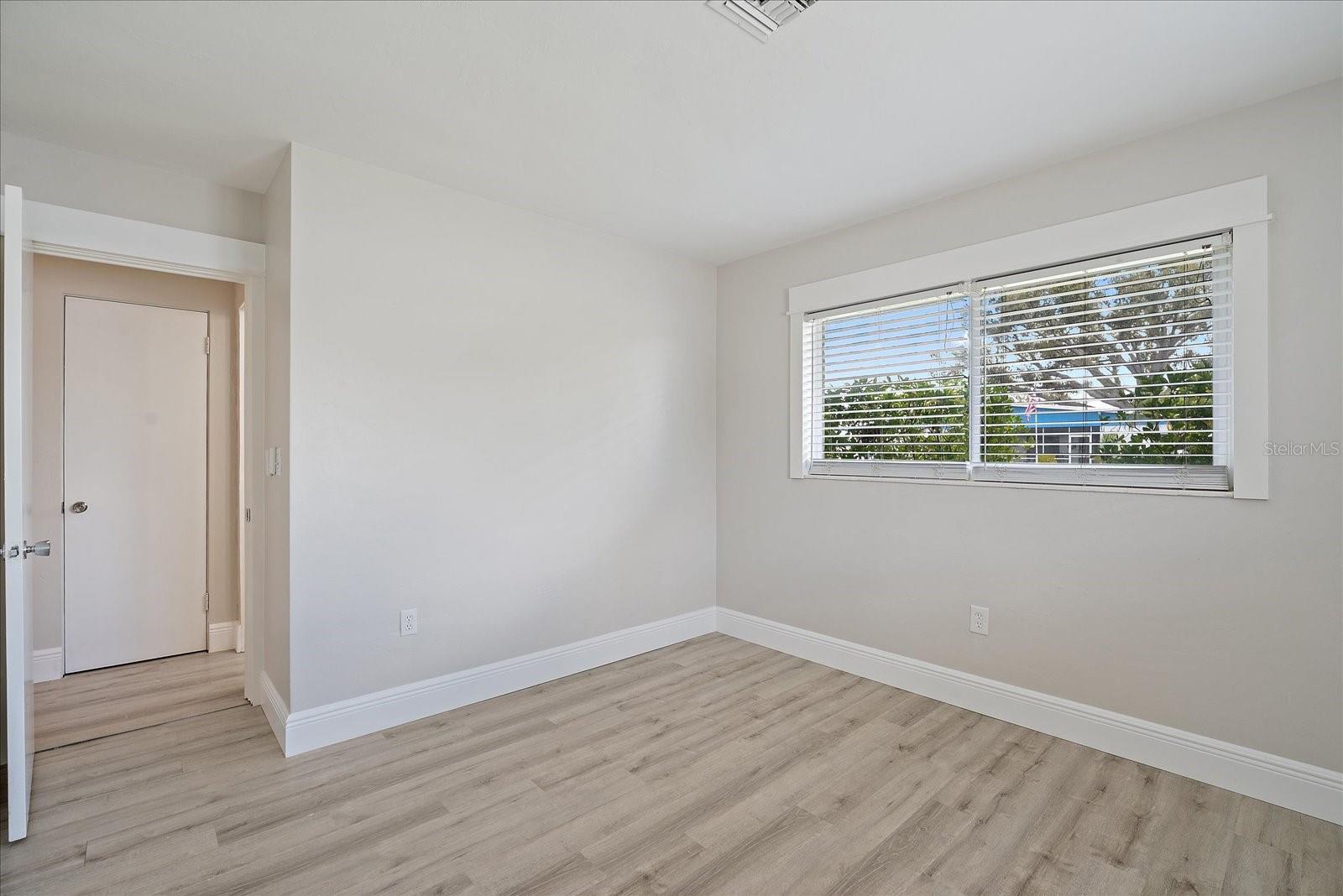 SOUTH GATE - Residential