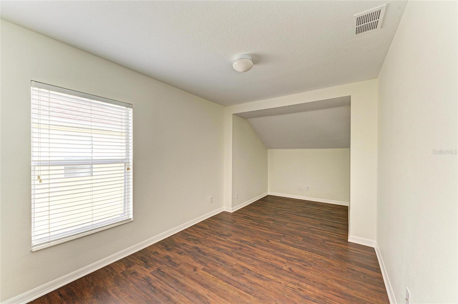 GREENBROOK VILLAGE SUBPHASE GG - Residential Lease