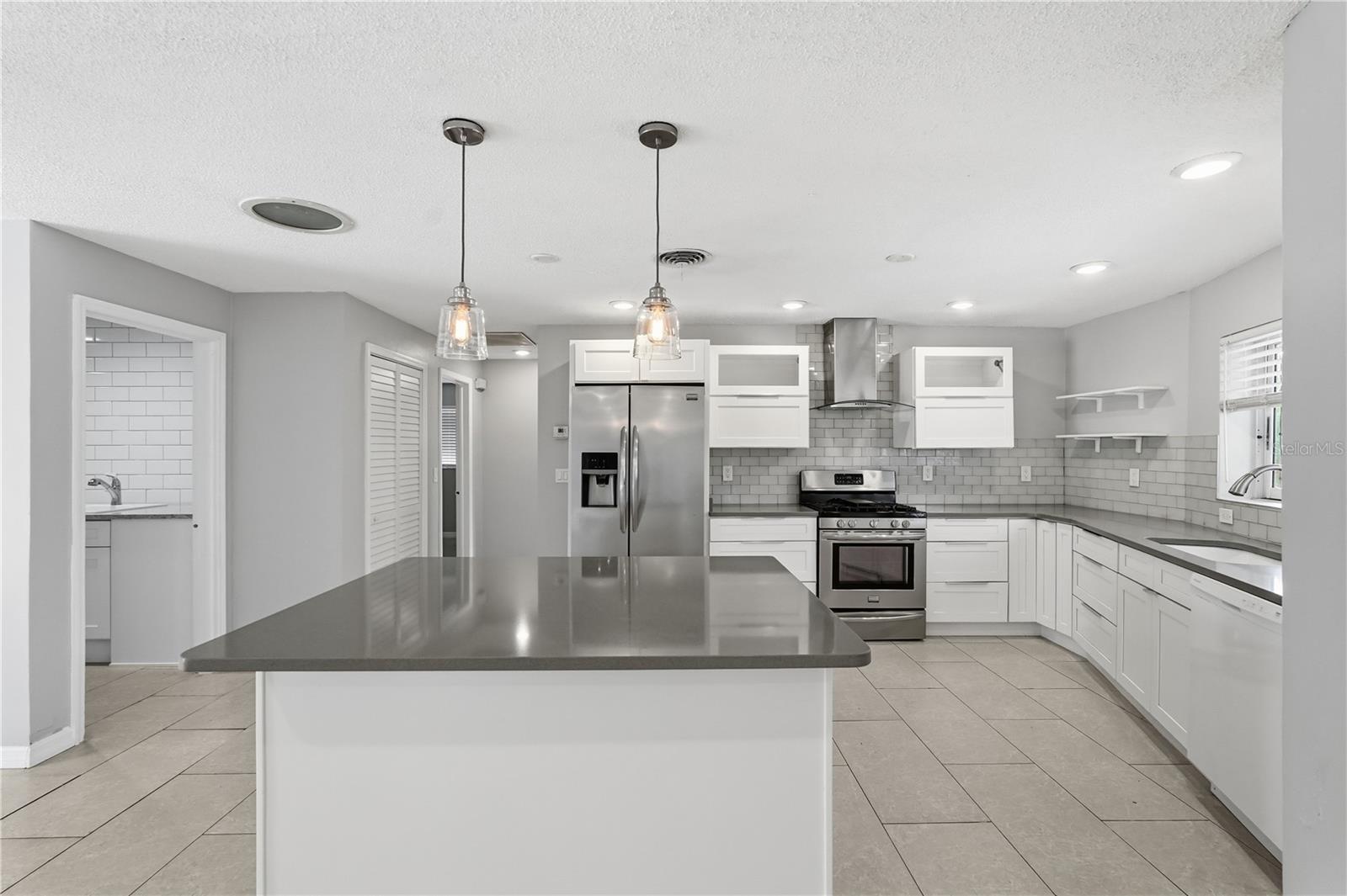 MORNINGSIDE ESTATES - Residential Lease