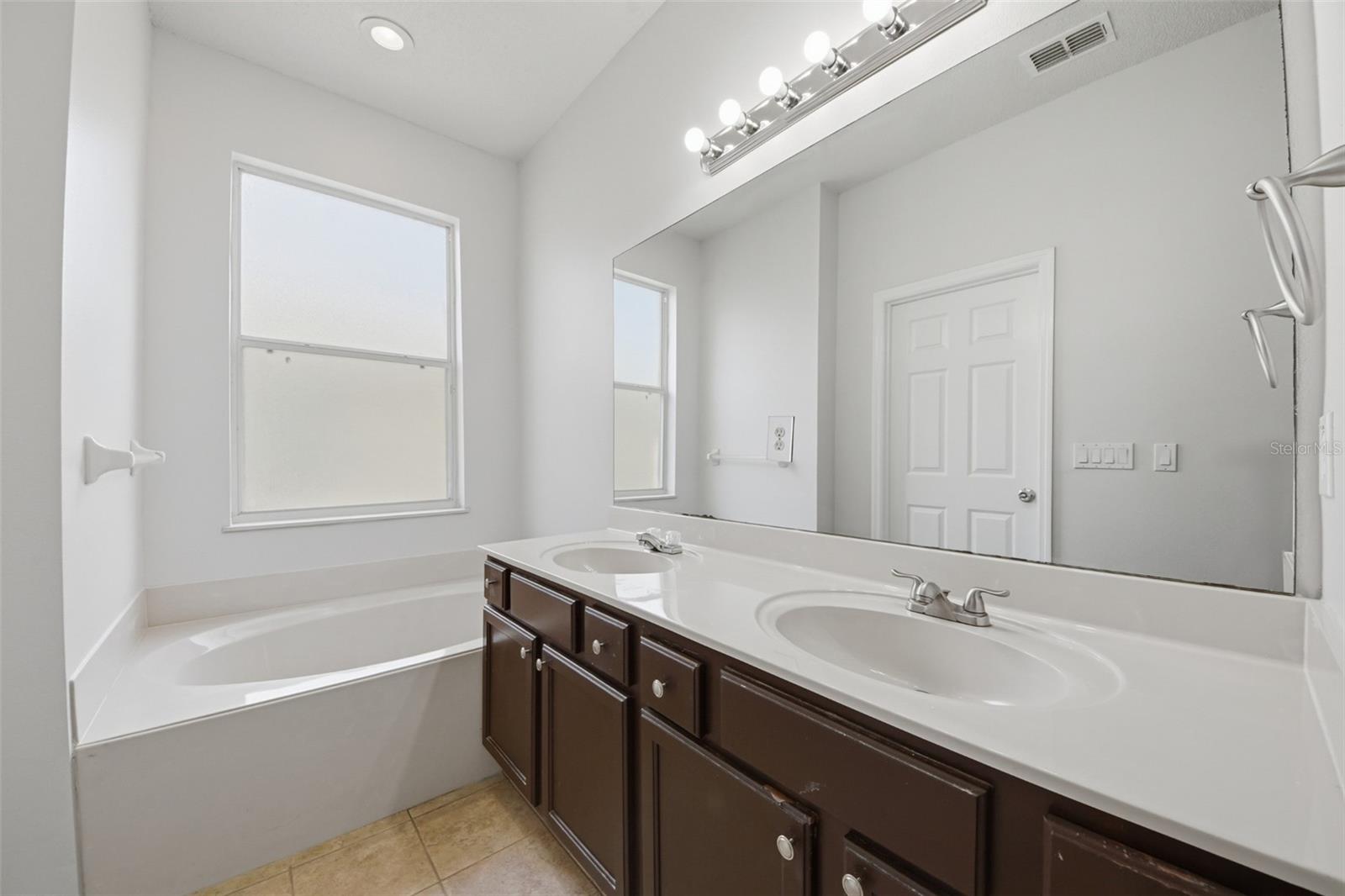 WILLOW POND PH 01 - Residential