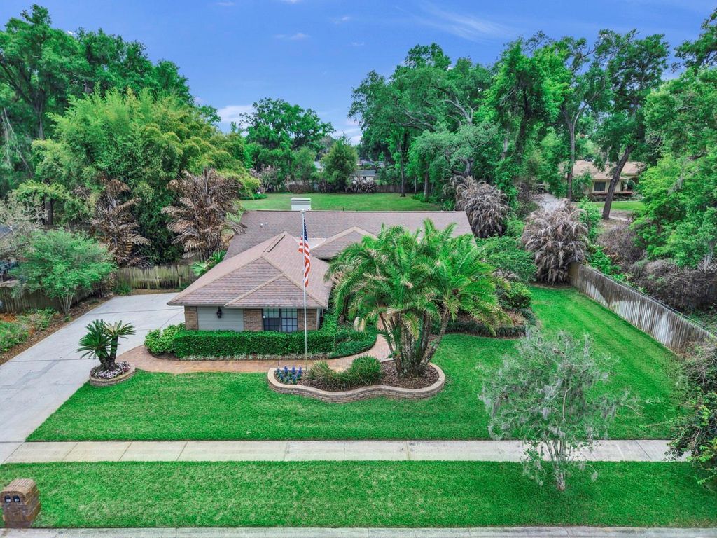 Photo of 401 Penn National Road, Seffner, FL 33584 (MLS # TB8492488)