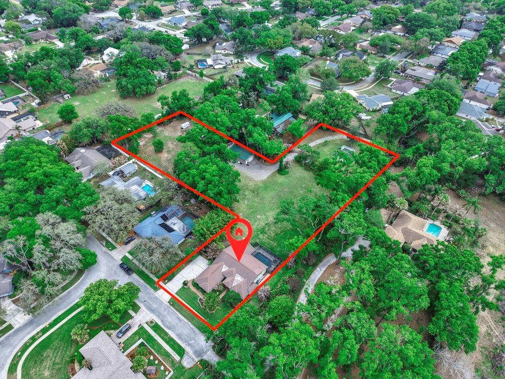 Photo of 401 Penn National Road, Seffner, FL 33584 (MLS # TB8492488)