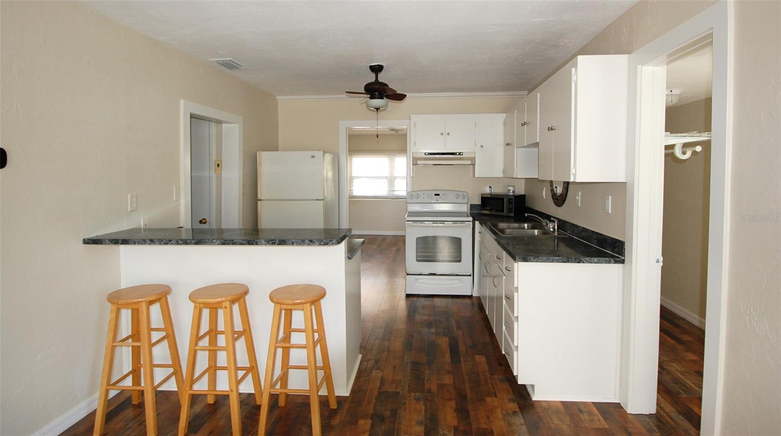 SOUTH GREEN SPGS REP - Residential Lease