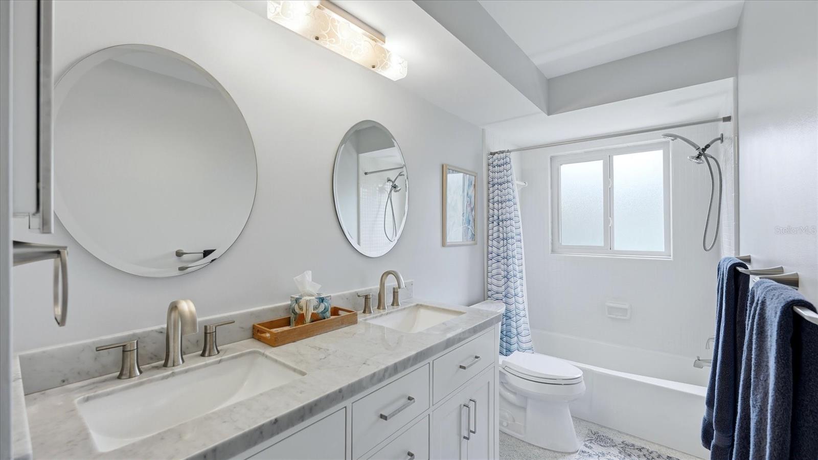 GULF GATE - Residential