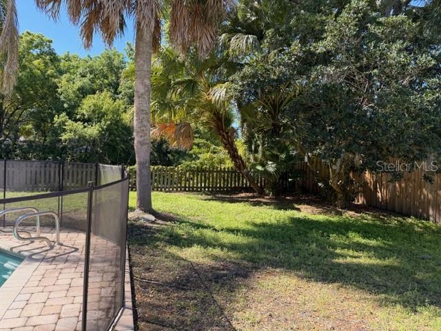 NORTH LAKES SEC E UNIT 1 - Residential Lease