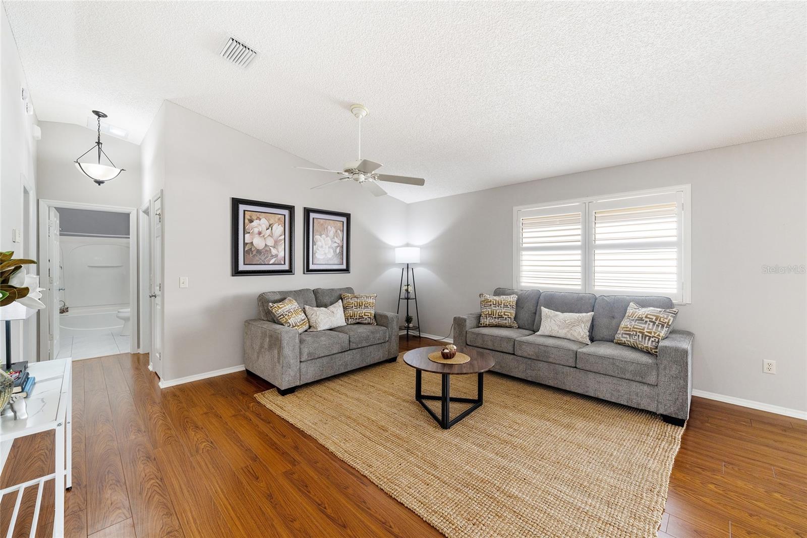 2405 KINGSTREE PLACE