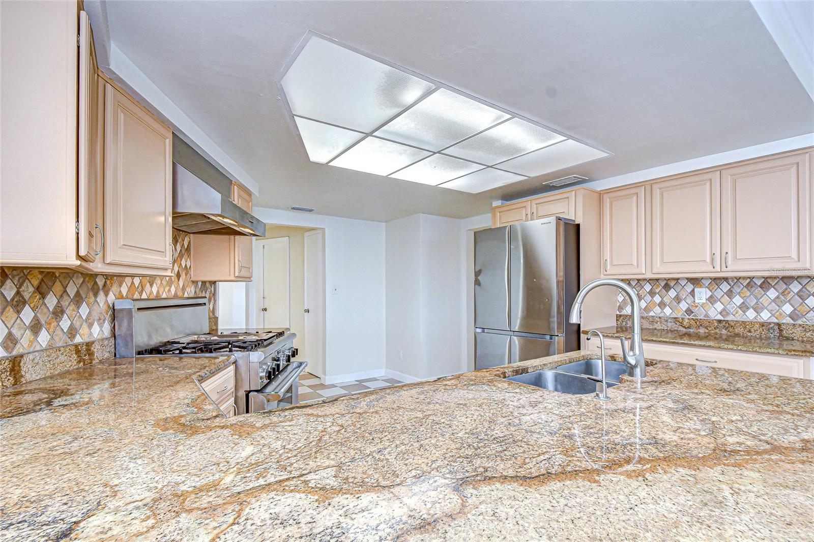 APOLLO BEACH - Residential