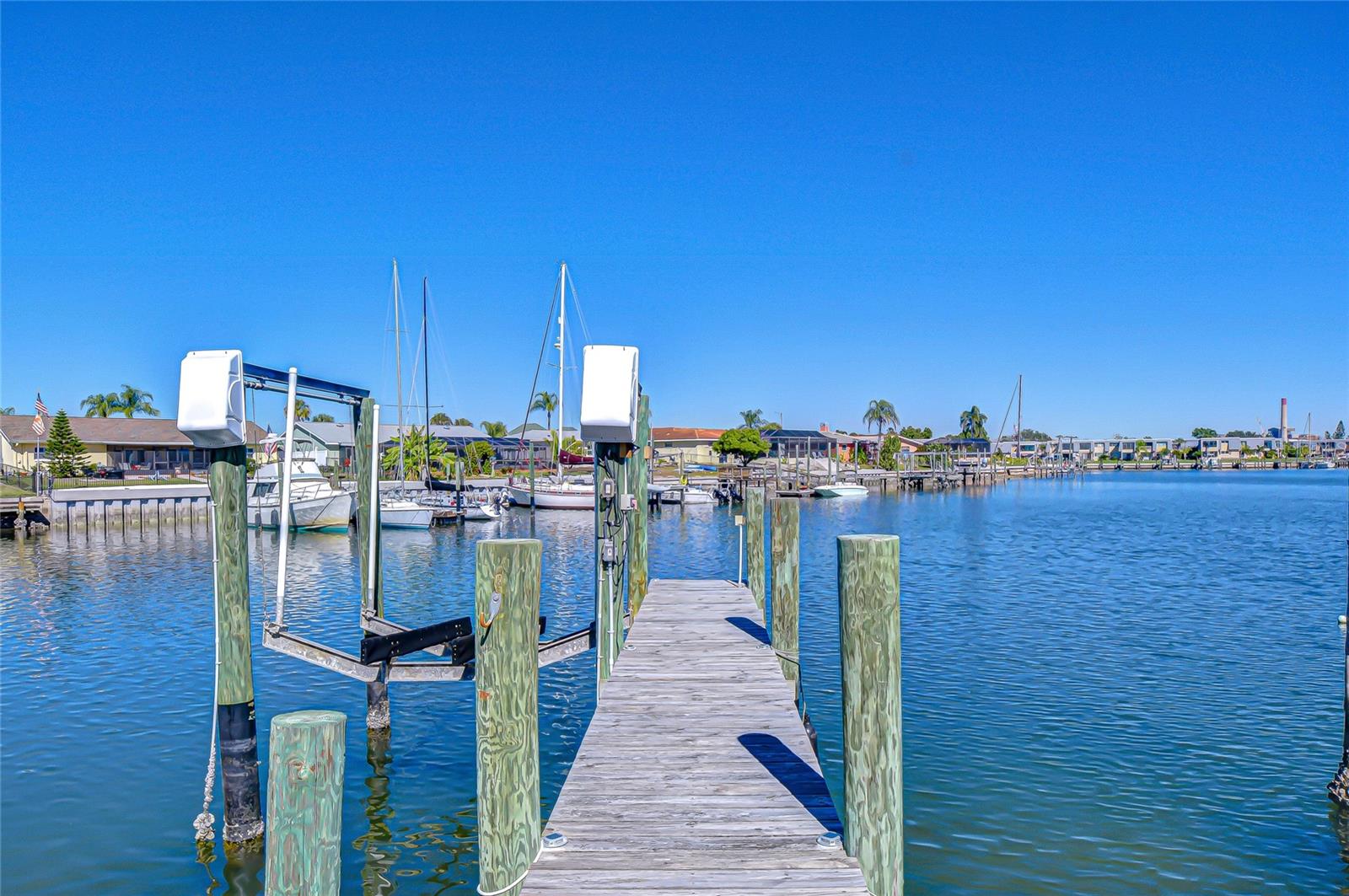 APOLLO BEACH - Residential