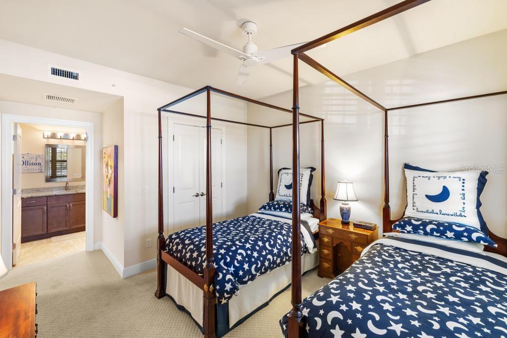 EDGEWATER/HIDDEN BAY PH 2 BLDG - Residential