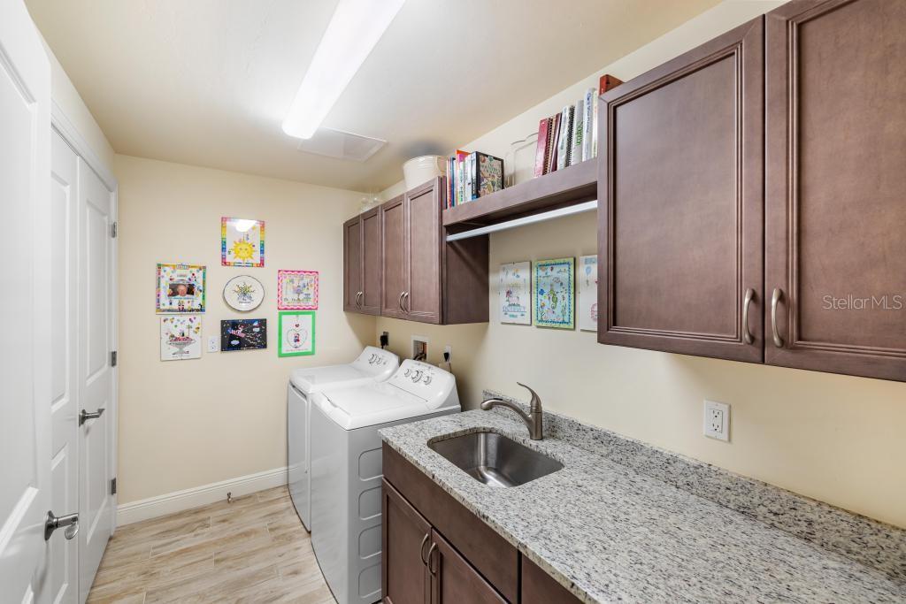 EDGEWATER/HIDDEN BAY PH 2 BLDG - Residential