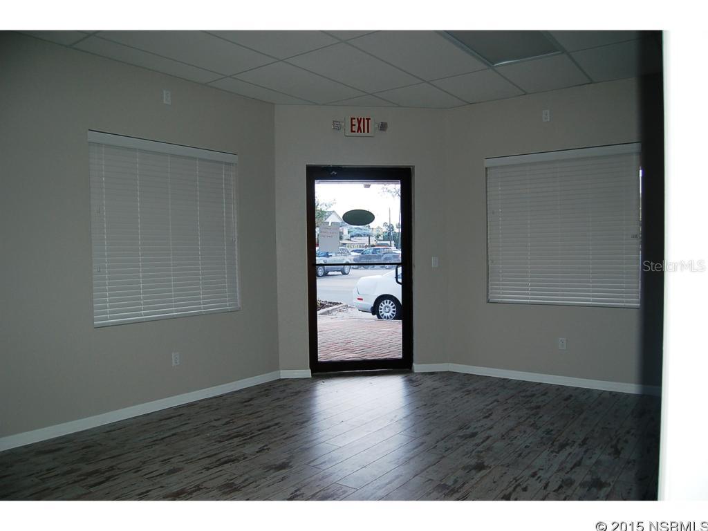 Lowds V New Smyrna - Commercial Lease