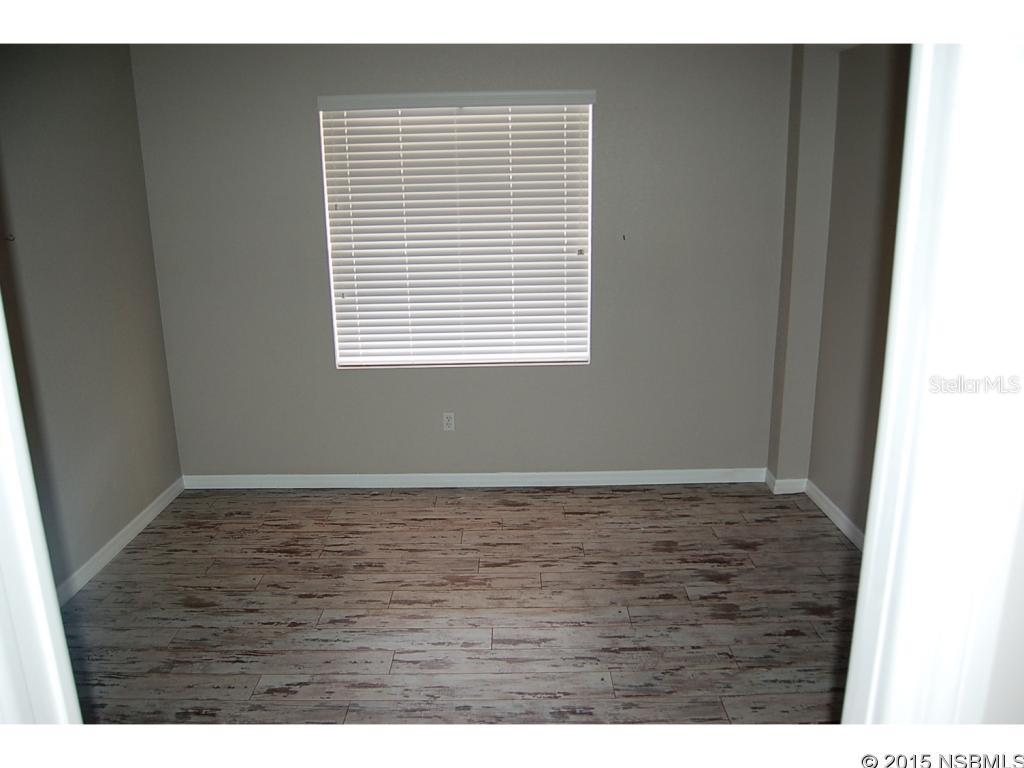 Lowds V New Smyrna - Commercial Lease