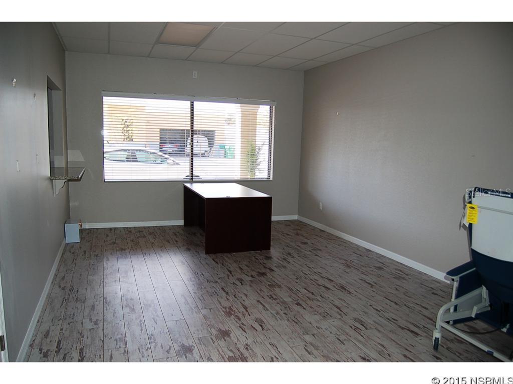 Lowds V New Smyrna - Commercial Lease