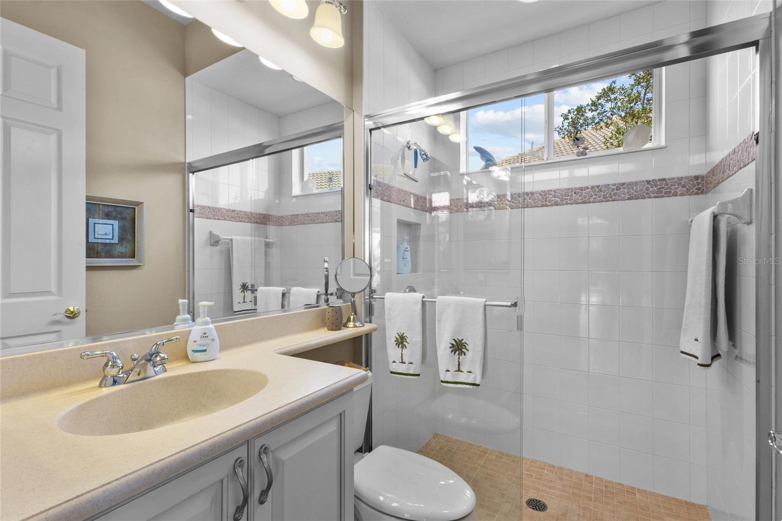 PELICAN POINTE GOLF & COUNTRY - Residential