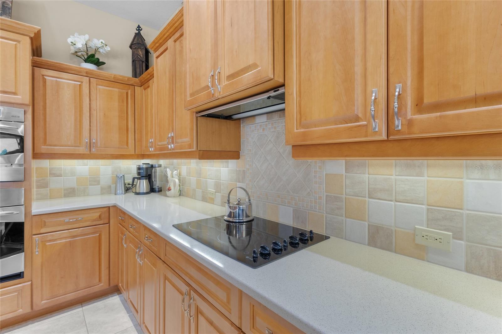 PELICAN POINTE GOLF & COUNTRY - Residential